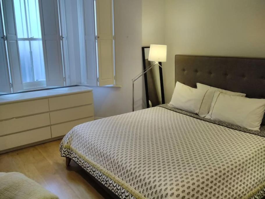 Superior 5* Kensington, London Flat + Free Wi-Fi Daire Dış mekan fotoğraf