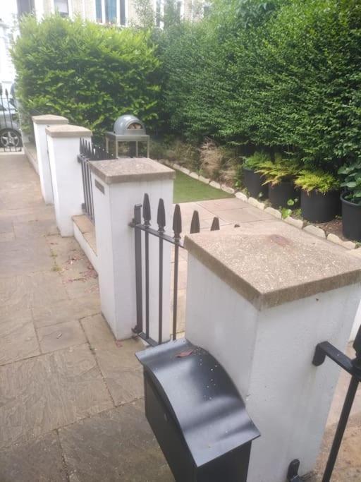 Superior 5* Kensington, London Flat + Free Wi-Fi Daire Dış mekan fotoğraf